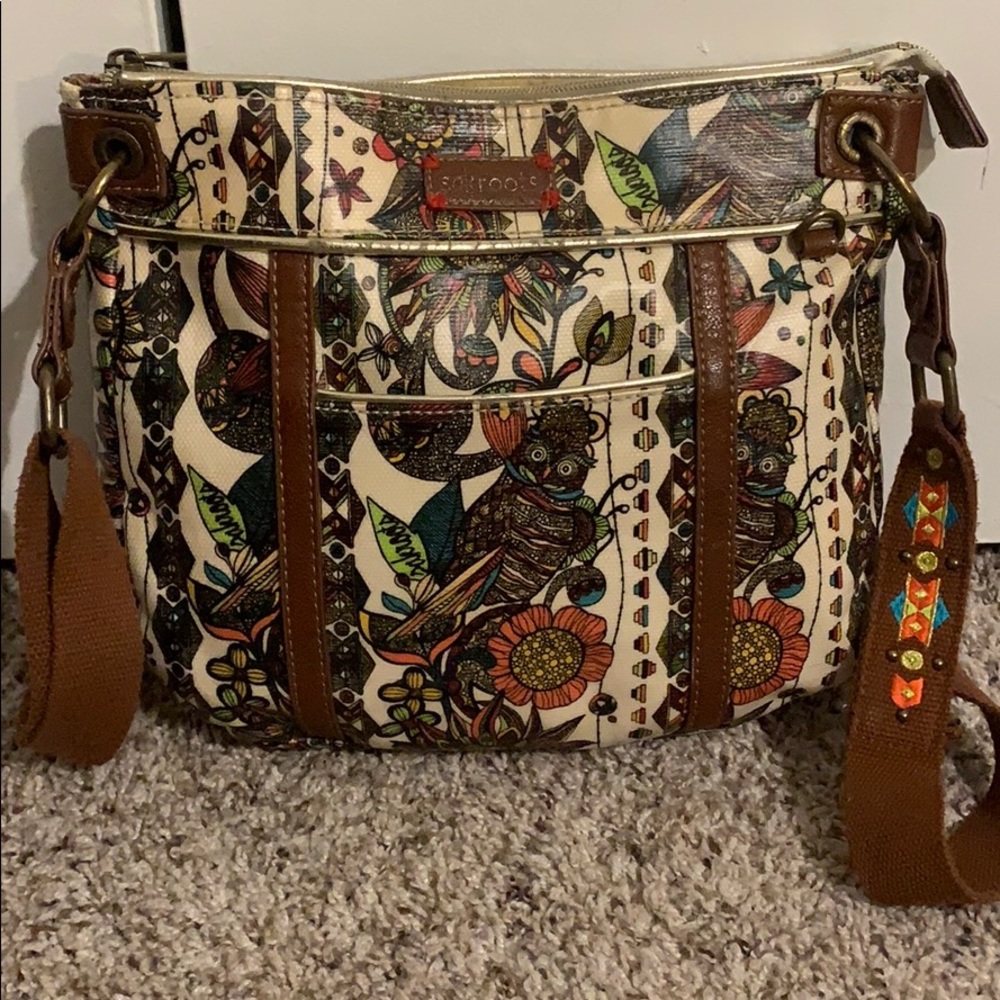Sakroots Crossbody with unique strap embroidery ❤️